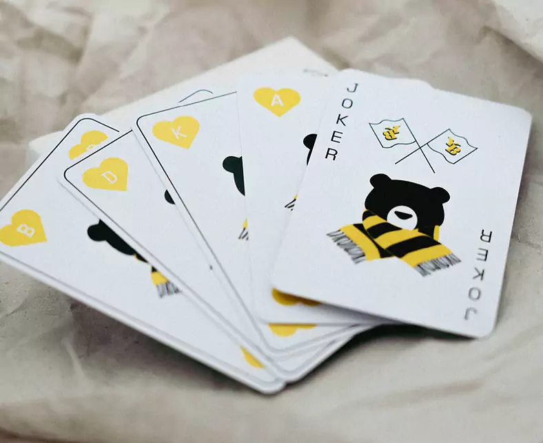 yb_poker_hochformat4.jpg