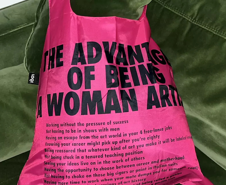 LOQI-guerrilla-girls-advantages-1x1_5000x.webp