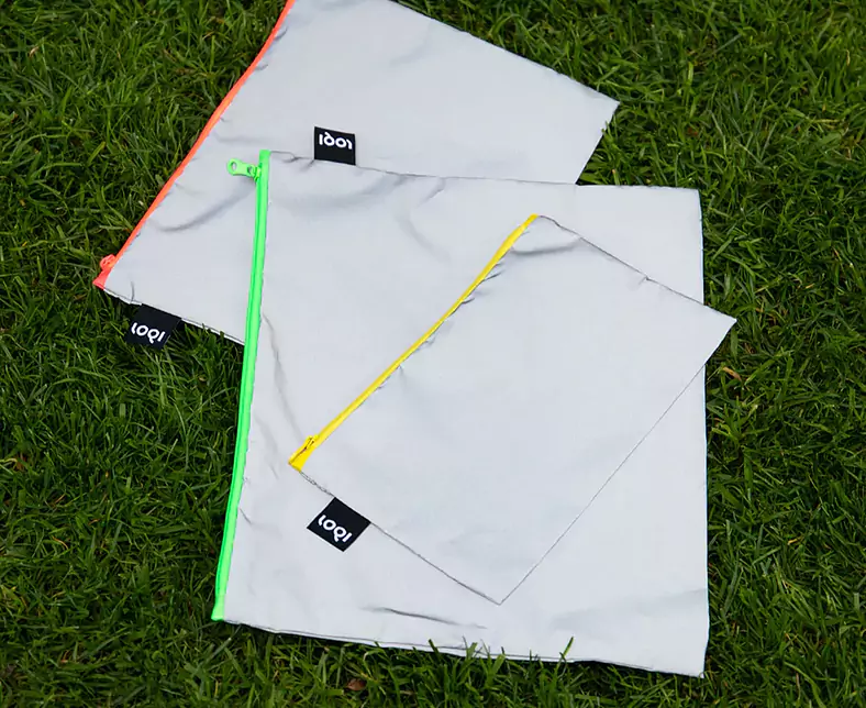 LOQI-neon-reflective-zip-pockets-1080x1080-1_5000x.webp