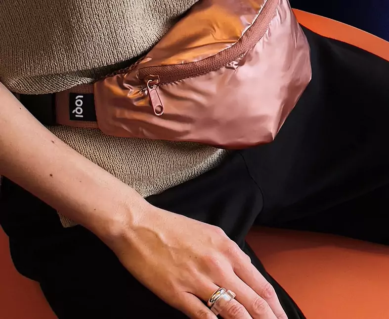 220717-lifestyle-rose-gold-metallic-bumpbag_0108be08-584a-44dc-b76a-49b6cdc38771_5000x.webp