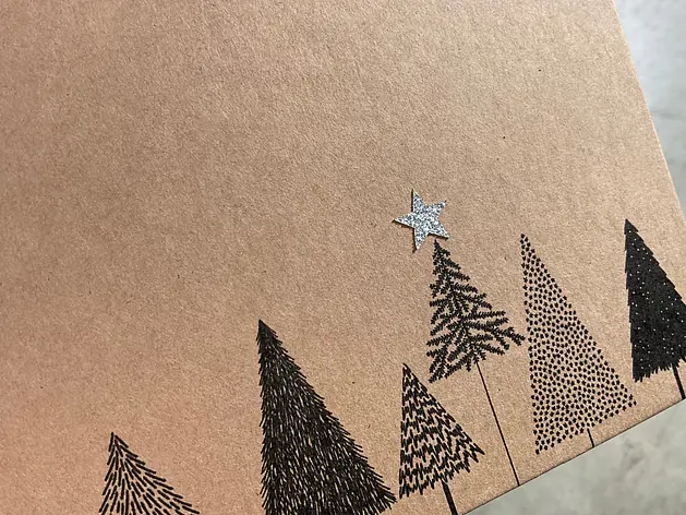 Weihnachtskarte - Tannen mit Glitzerstern