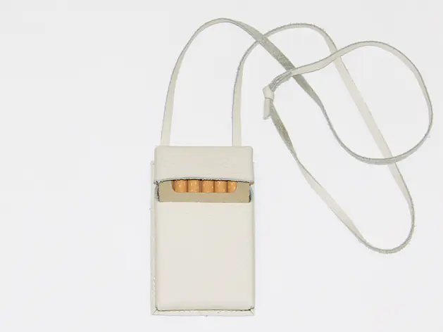 CIGARETTE POUCH