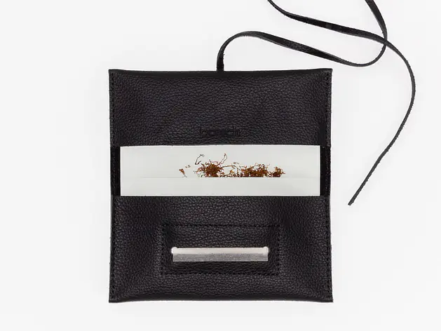 TOBACCO POUCH