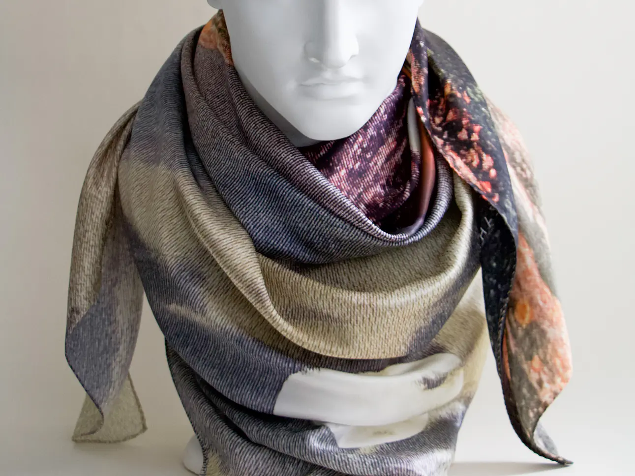 Silk Square Medusa