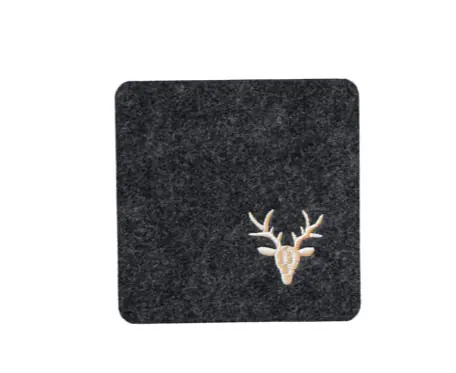 Coaster_Hirschkopf_dunkelgrau_eckig_silber-500x500.jpg