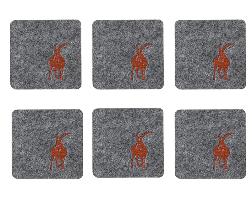 Hoizart-Filz-6er_Coaster_Steinbock_mittelgrau_eckig_braun.jpg