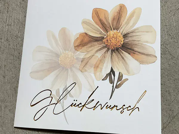 Glückwunschkarte mit Goldakzent