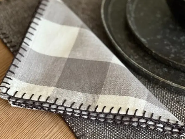 Tischset und Servietten aus Stoff