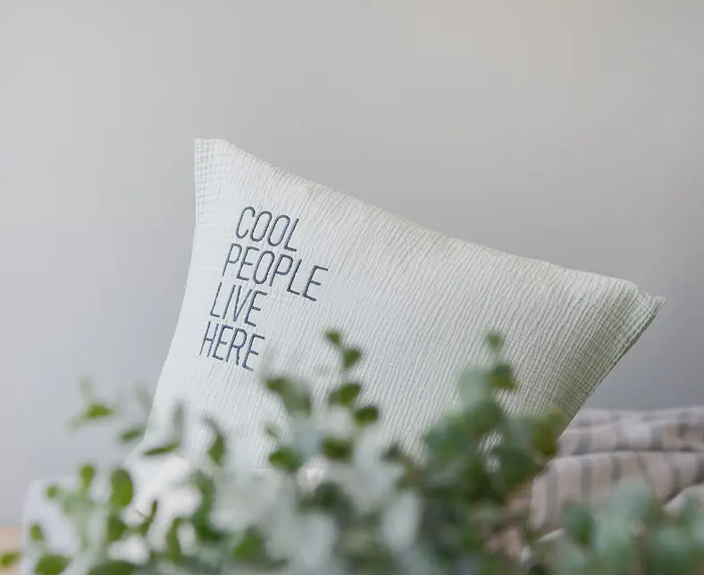 Farbliebe; Hilla; Glasgrün; Cool People anthrazit; Foto 2.jpg