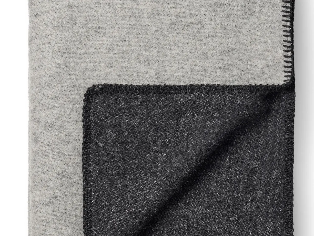 Elvang: Embrace, Wolldecke 