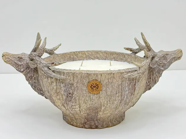 Runde Waldhirsch-Kerze