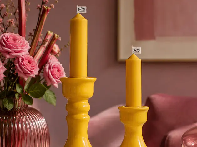 Duftenden Dekokerze in eleganter Stabform Rhabarber