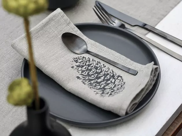 Serviette Leinen Zapfen