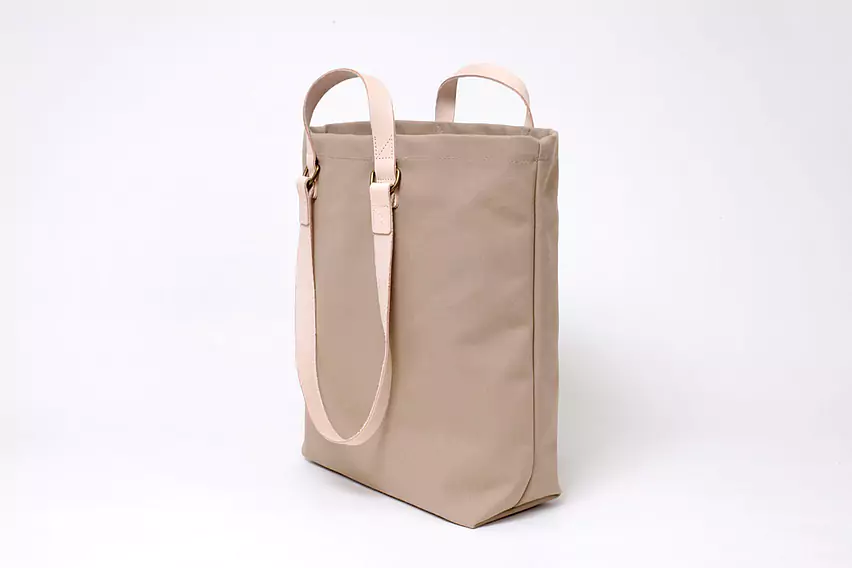 Shopper_Sam_sand1.jpg